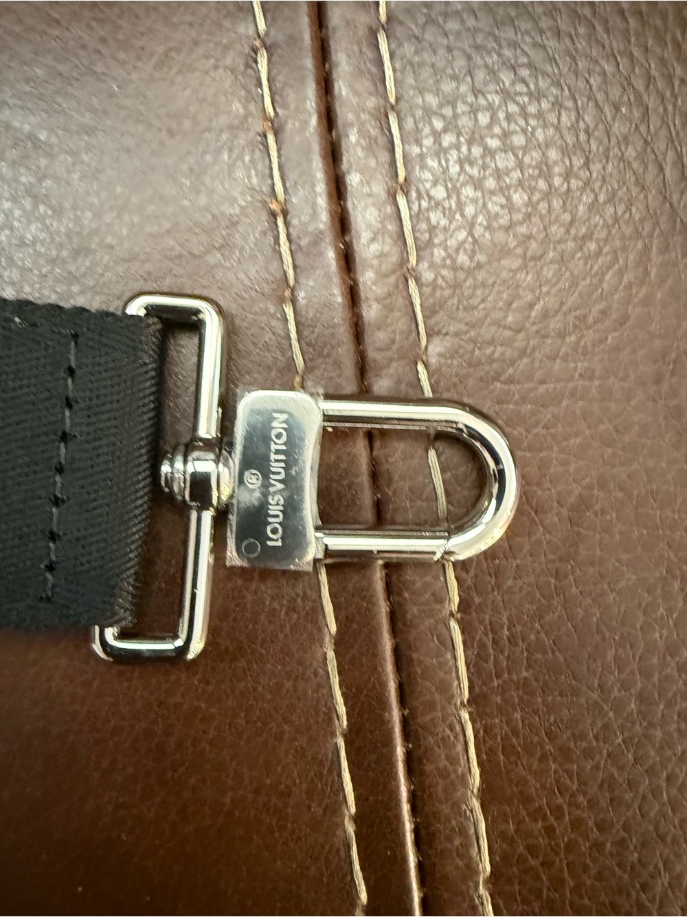 Authentic Louis Vuitton Black Adjustable Shoulder Strap 
 - Embossed Logo Design - Picture 3 of 7